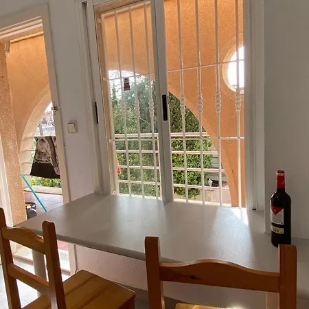 Уникальная Квартира На Берегу Моря С Бассейном Apartment *